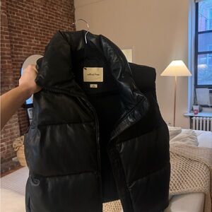 Wilfred Free Sleek Black Puffer Vest from Aritzia